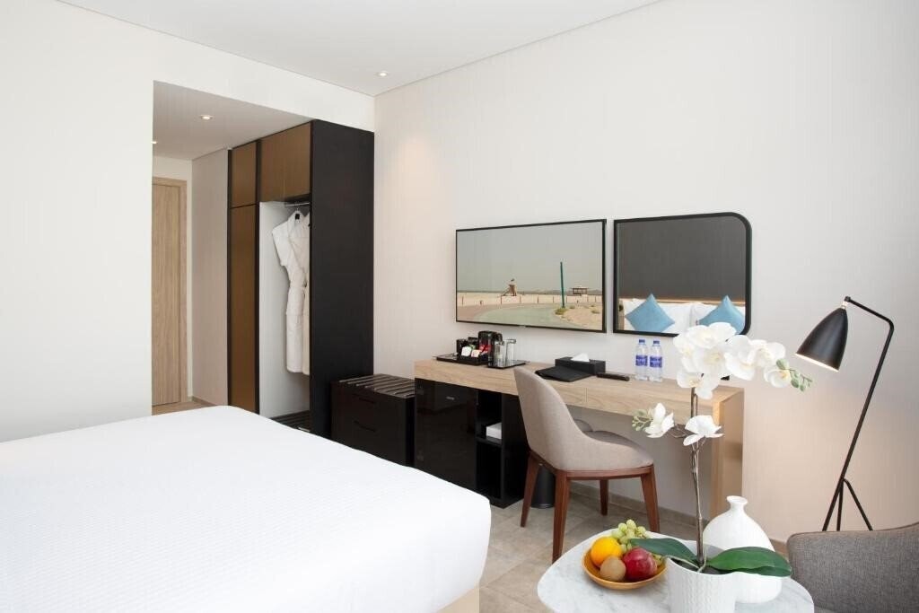 Зображення Beach Walk Hotel Jumeirah 4*