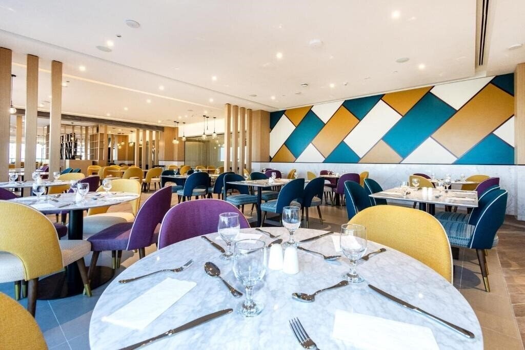 Картинка Premier Inn Dragon Mart 3*
