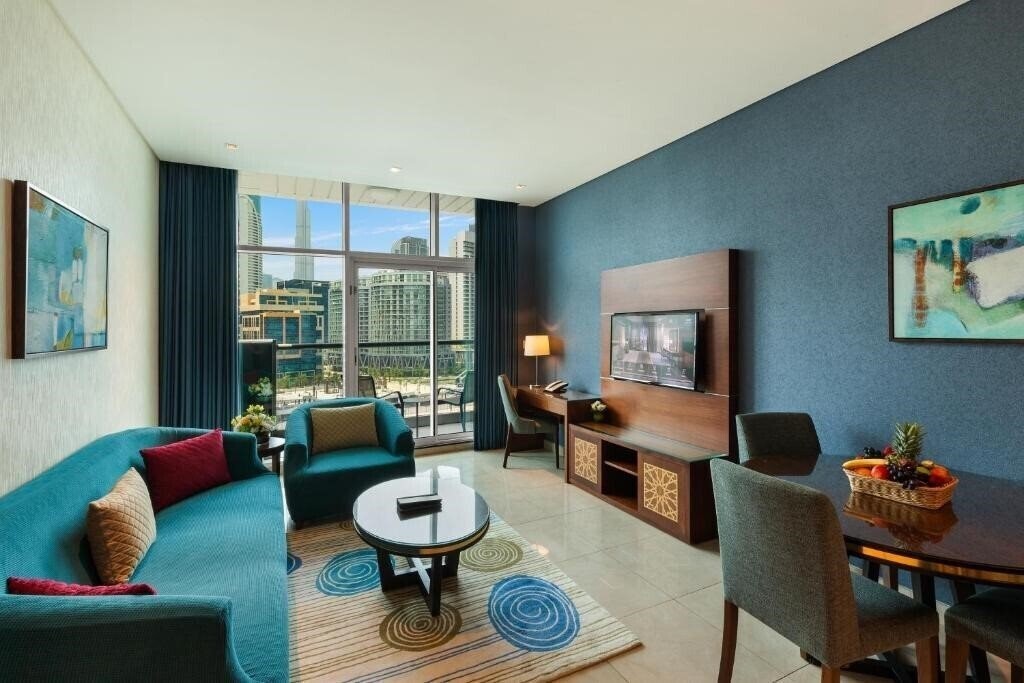 Зображення Royal Continental Suites 5*