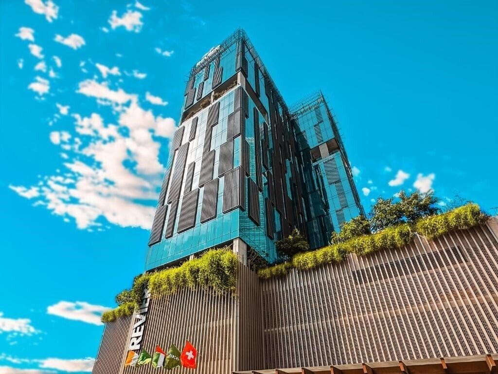 Готель Barcelo Business Bay 4*