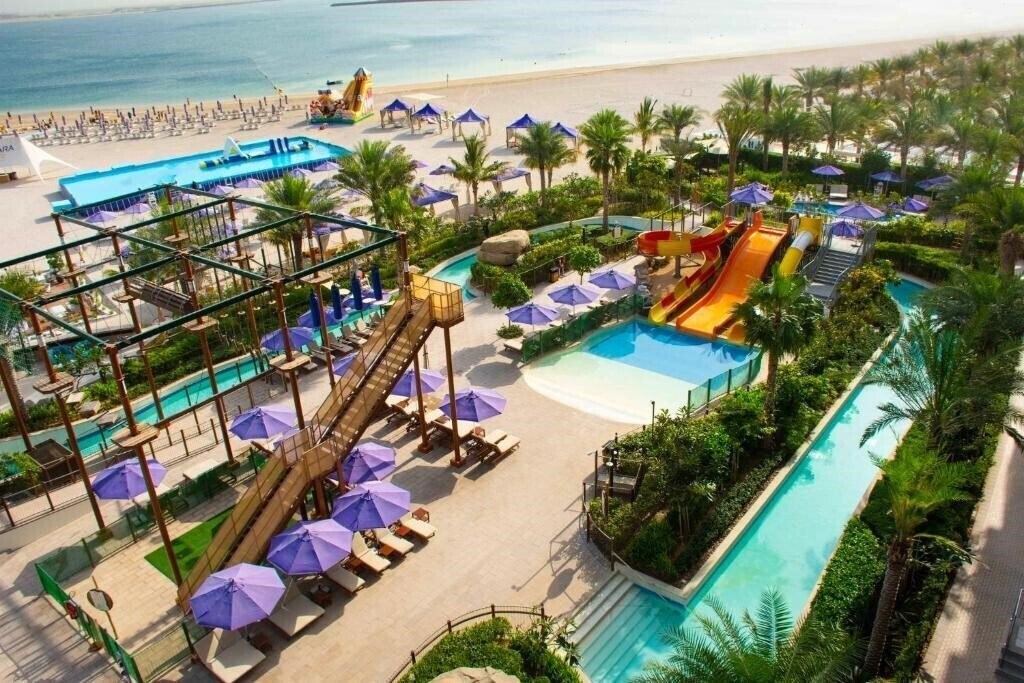 Готель Centara Mirage Beach Resort Dubai 4*
