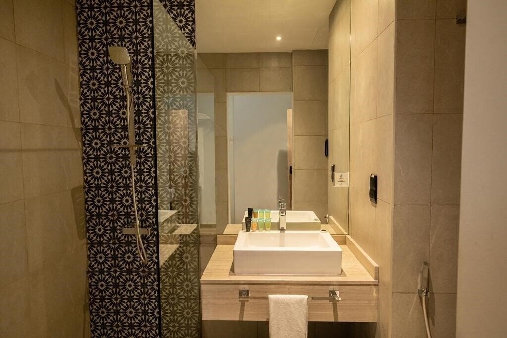 Фотография Kingsgate Al Jadaf Hotel 3*