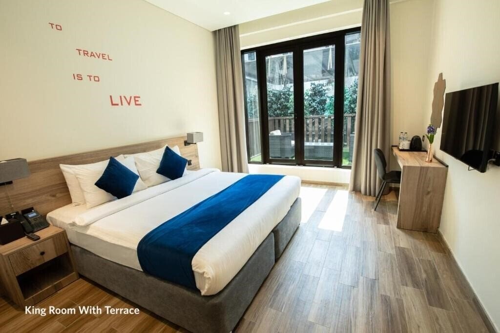 Фотографія Grand Kingsgate Waterfront 4*