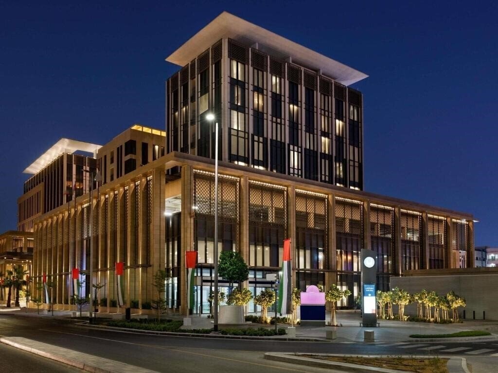 Фото Mercure Dubai Gold District 3*