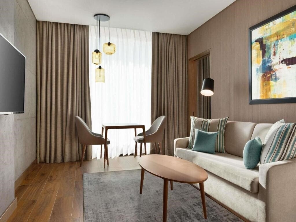 Картинка Mercure Dubai Gold District 3*