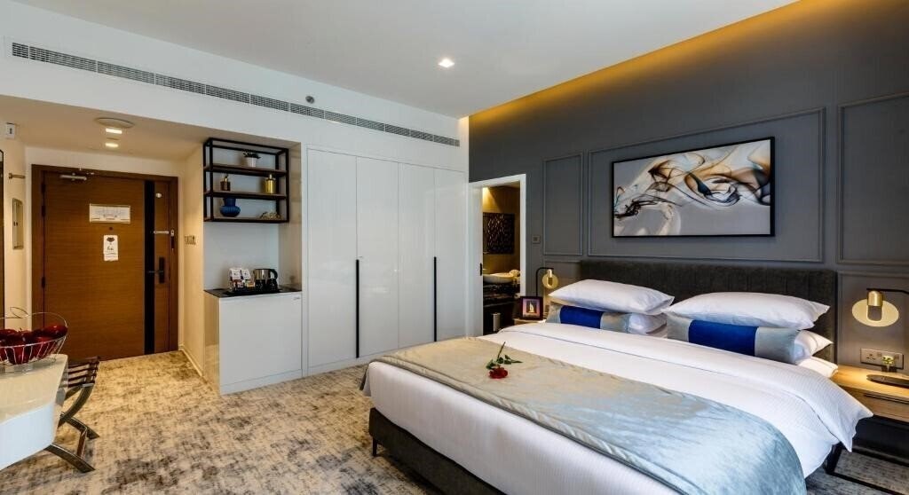 Фото Rose Executive Hotel 3*