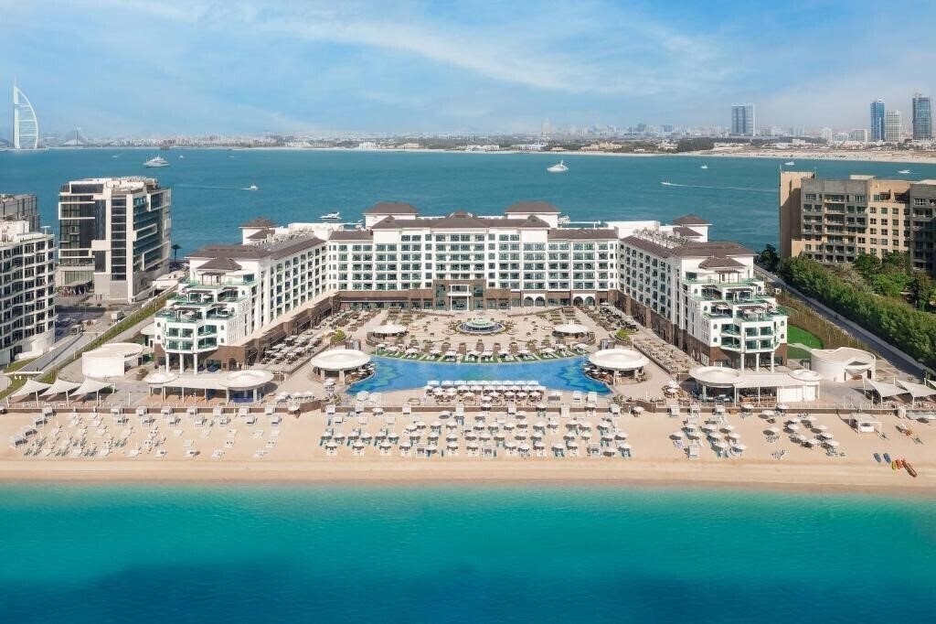 Готель Taj Exotica Resort & SPA, The Palm Dubai 5*
