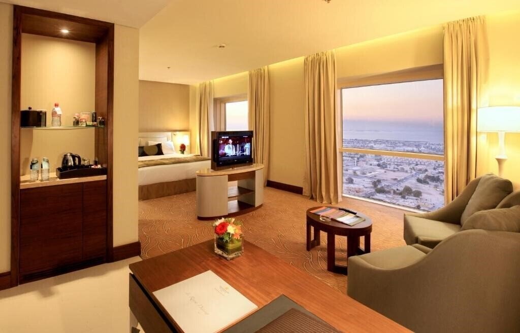 Зображення The Tower Plaza Hotel Dubai 5*