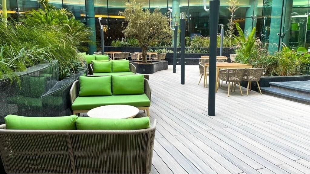 Готель Al Khoory Sky Garden Hotel 4*
