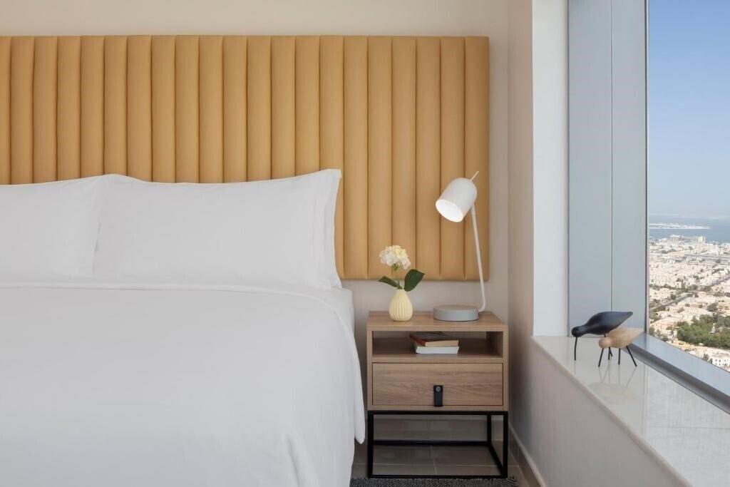 Отель Staybridge Suites Dubai Financial Centre 4*