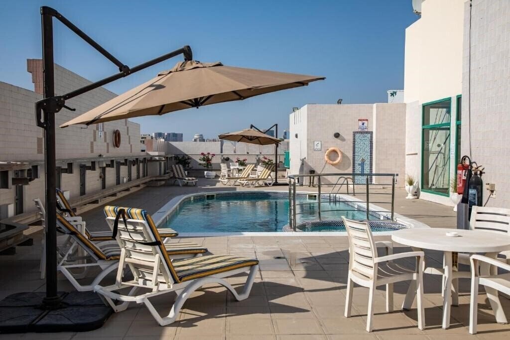 Фотография West Zone Pearl Hotel Apartments 3*
