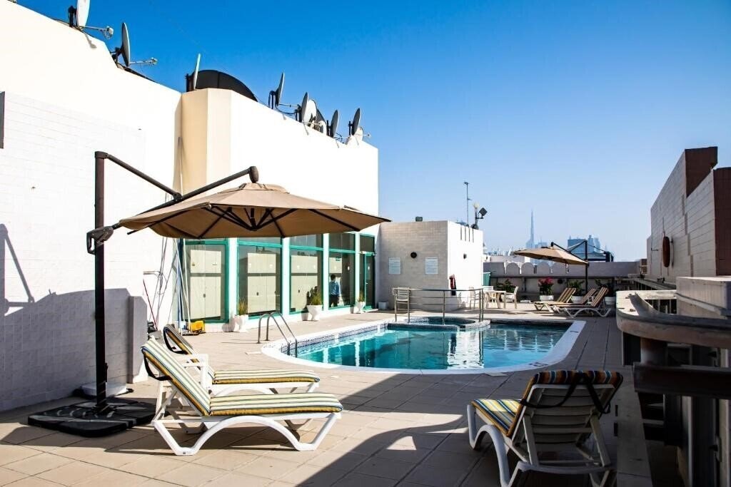Изображение West Zone Pearl Hotel Apartments 3*