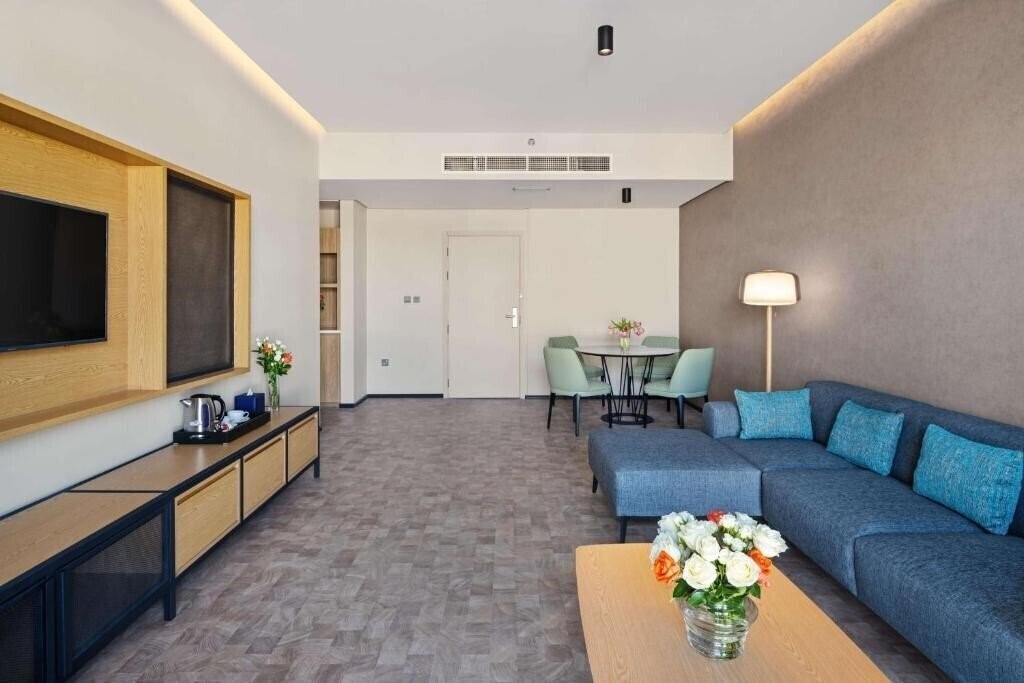 Фотография The Manor by Ja 4*