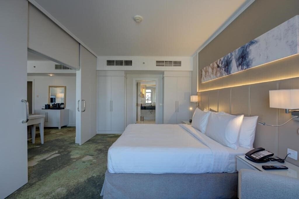 Зображення Millennium Lakeview Hotel 4*