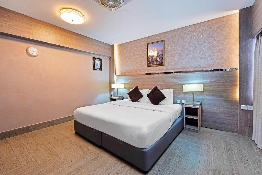 Готель Transworld Hotel 3*