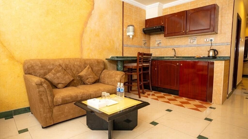 Фотография Oriental Corner Hotel Apartments 3*