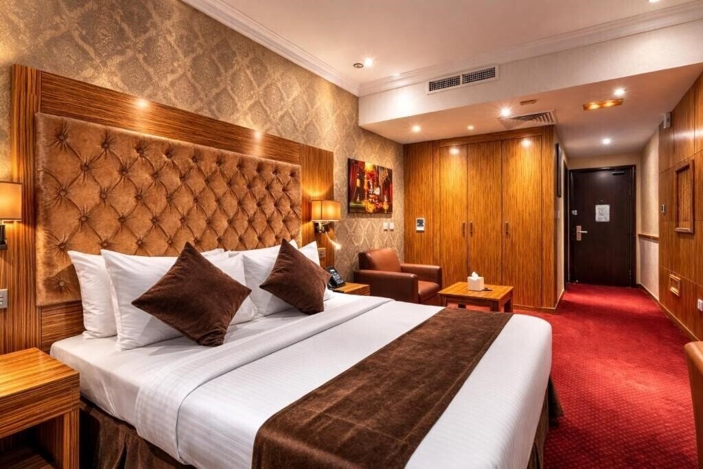 Готель Royal Tulip Hotel Dubai 3*