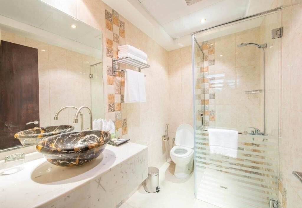 Фотографія Royal Tulip Hotel Dubai (ex. Al Farej Hotel, Royal Tulip Hotel LLC) 3*