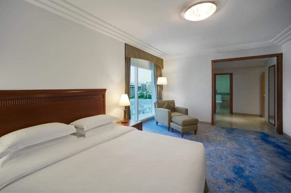 Готель Grand Hyatt Residence 5*