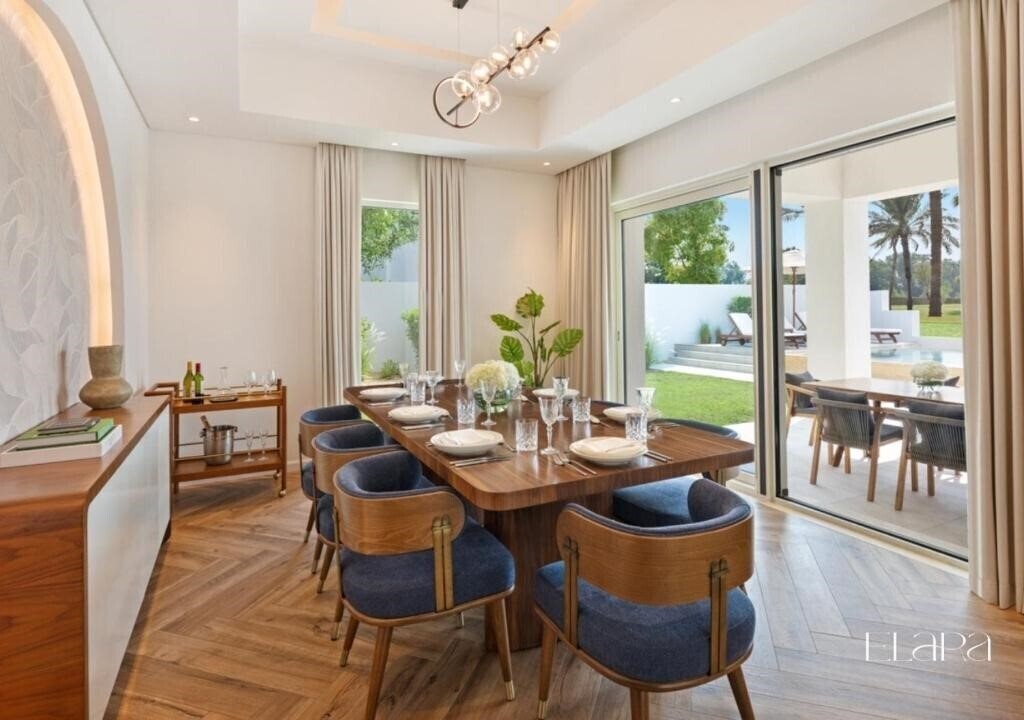 Картинка Dubai Creek Club Villas 4*