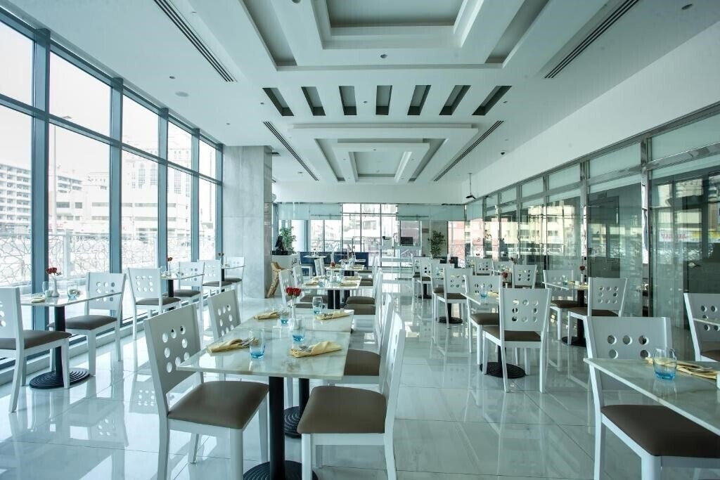 Зображення City Avenue Al Reqqa Hotel 3*