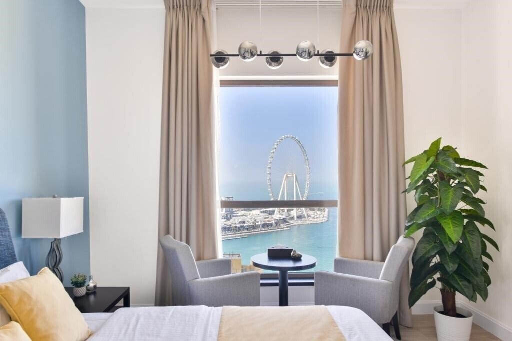 Отель Luxury Jbr - Full Sea View - Free Beach Resorts Access 5*