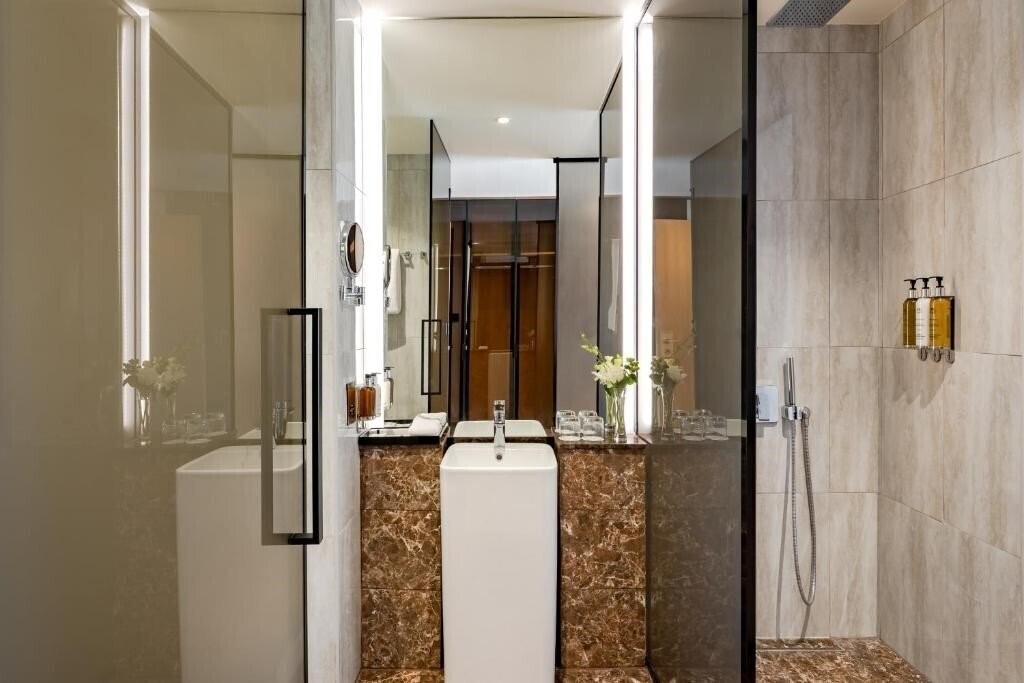Фото Voco Monaco Dubai 5*