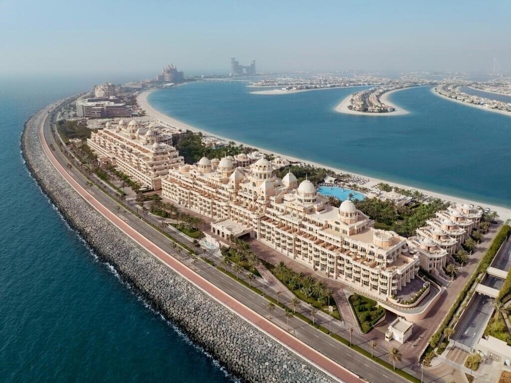 Отель Emerald Palace Kempinski Dubai 5*