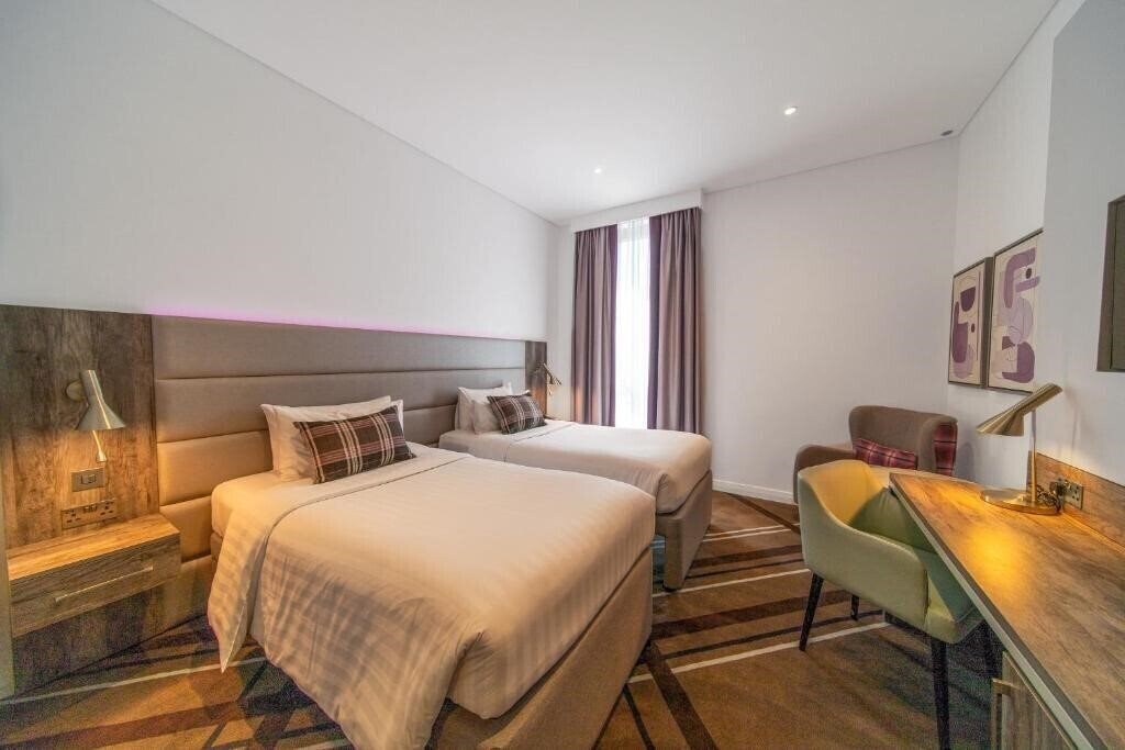 Фотография Premier Inn Dubai Barsha Heights Hotel 4*