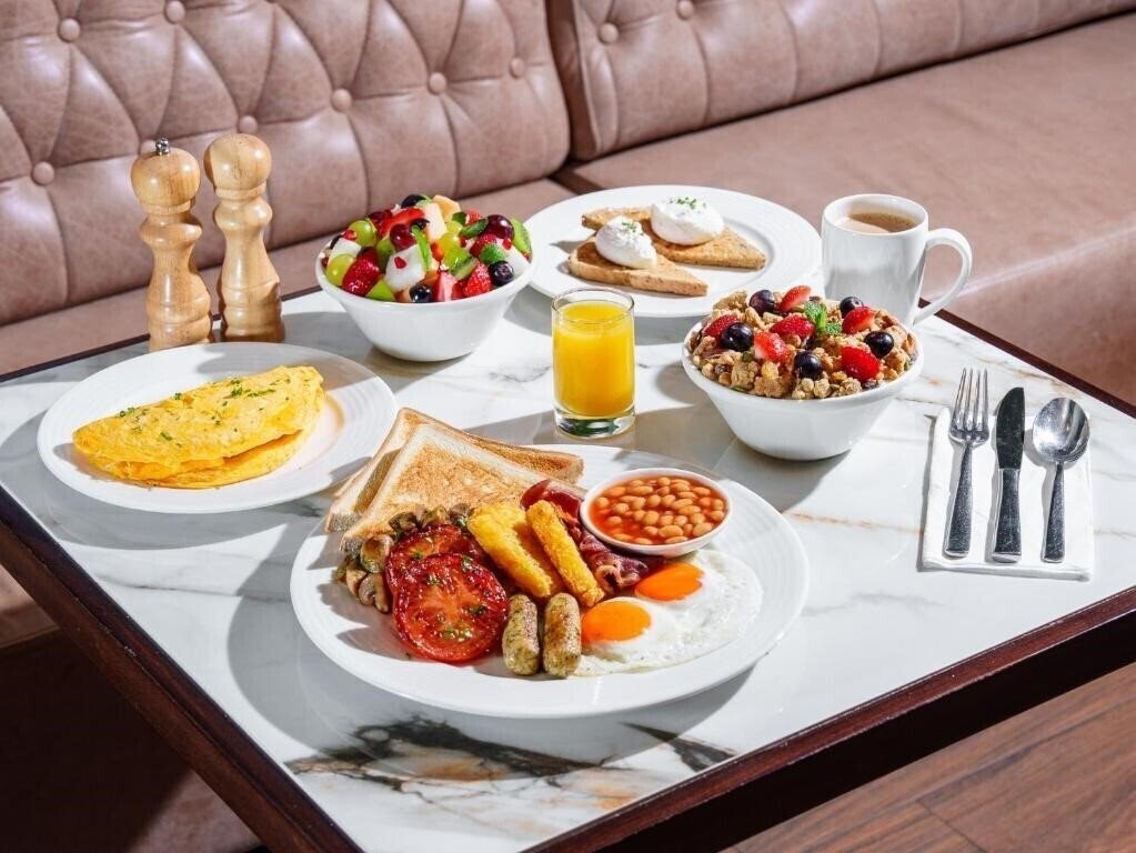 Картинка Premier Inn Dubai Barsha Heights Hotel 4*