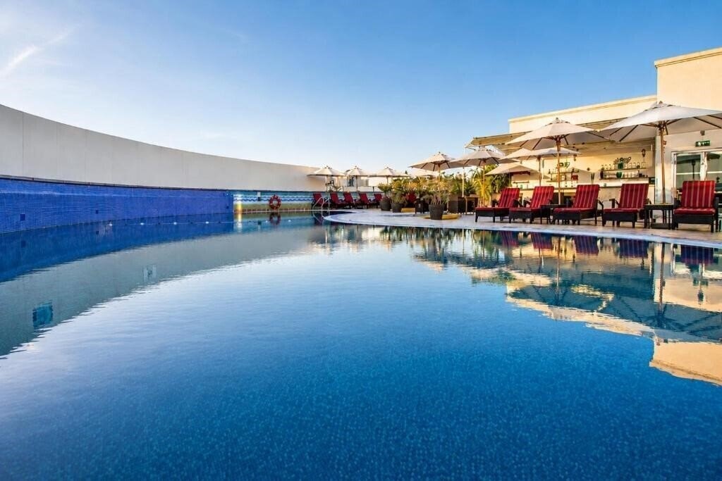 Готель Sunday Holiday International Hotel 4*