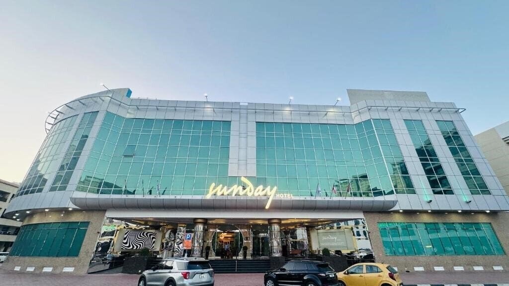 Фотографія Sunday Holiday International Hotel (ex. Holiday Inn Bur, Excelsior Creek) 4*