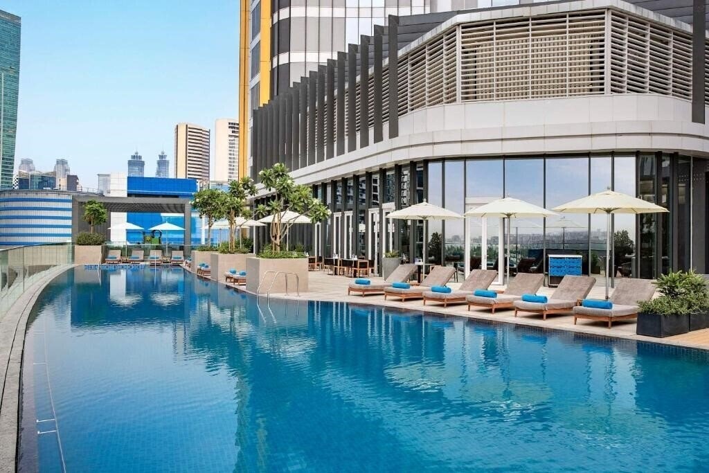 Готель Hilton Garden Inn Dubai Business Bay 4*