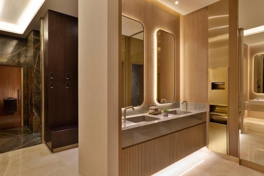 Фотографія Hilton Garden Inn Dubai Business Bay 4*