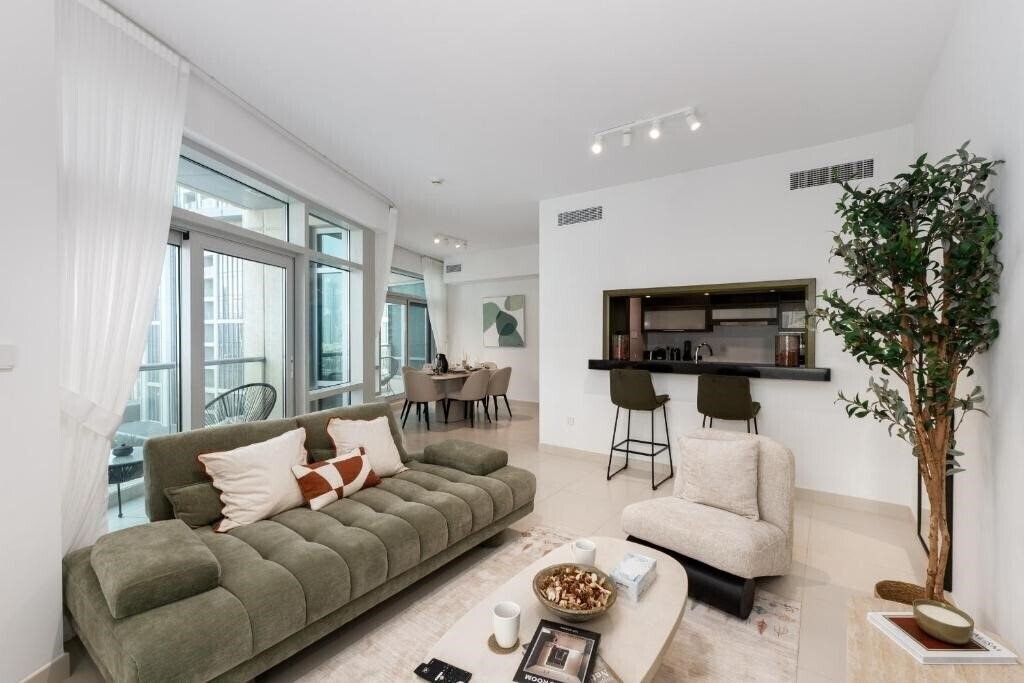 Картинка The Lofts West, Downtown Dubai - Mint Stay 5*