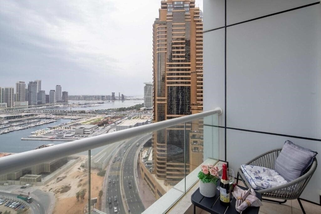 Фото Botanica Tower 4*