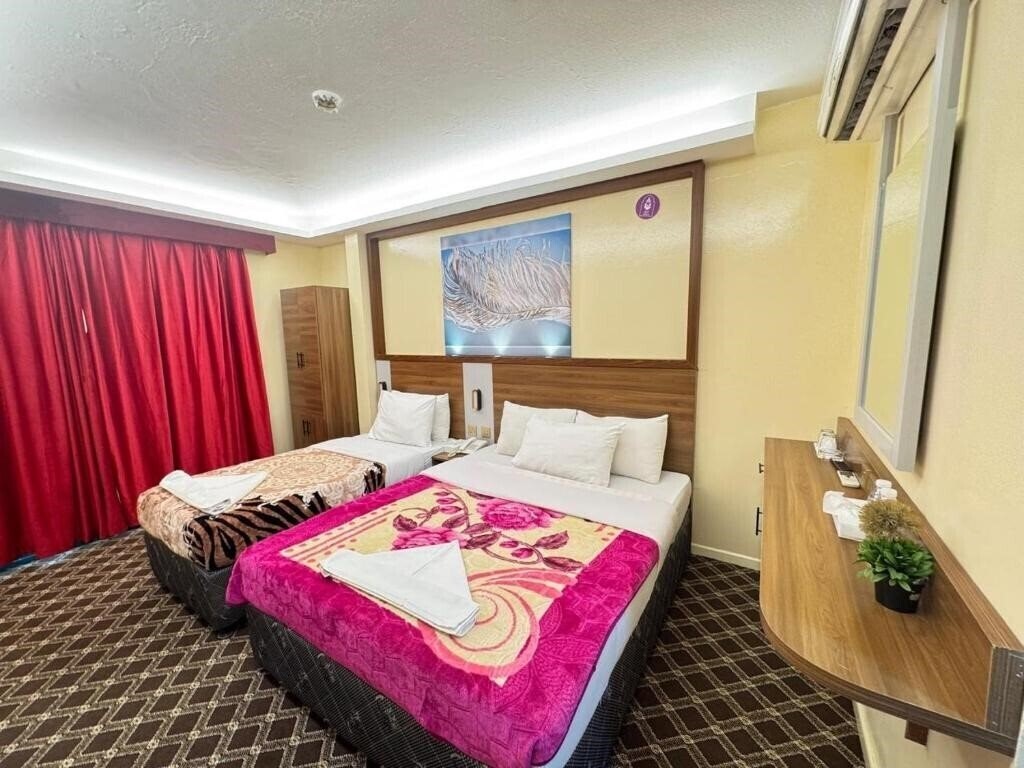 Фото Naif Palace Hotel 1*