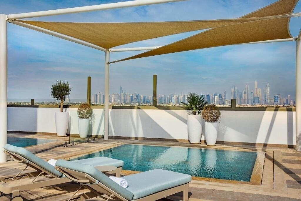 Зображення Local Dubai Jumeirah Village Triangle 4*