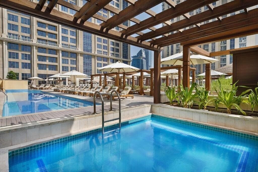 Фото Hilton Dubai World Central 5*
