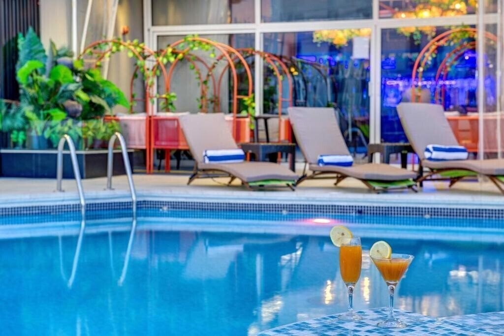 Отель Flora Grand Hotel 4*