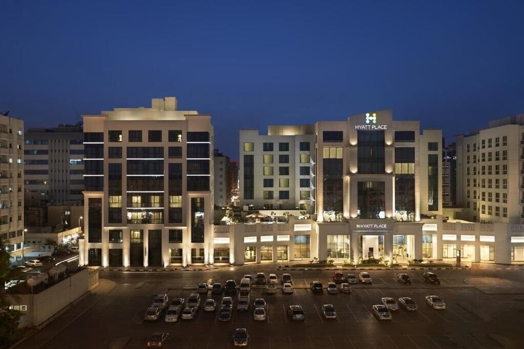 Готель Hyatt Place Dubai Al Rigga Residences 4*