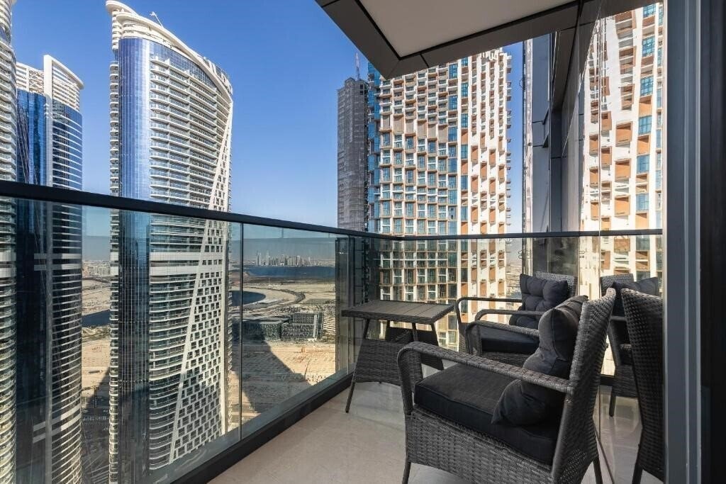 Фотографія Simply Comfort Apts at Nobles Tower 4*