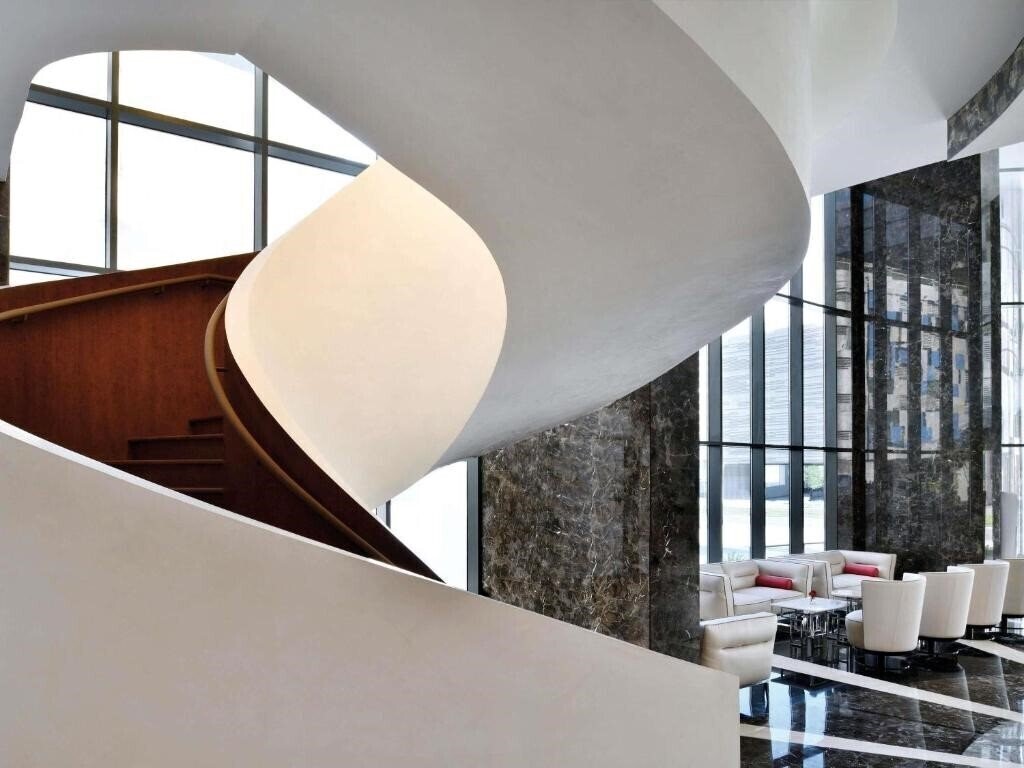 Фото Movenpick Hotel Apartments Downtown Dubai 5*