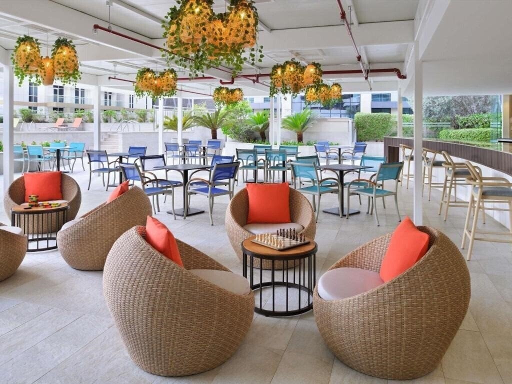 Картинка Movenpick Hotel Apartments Downtown Dubai 5*
