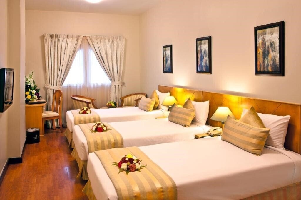 Картинка Landmark Plaza 3*