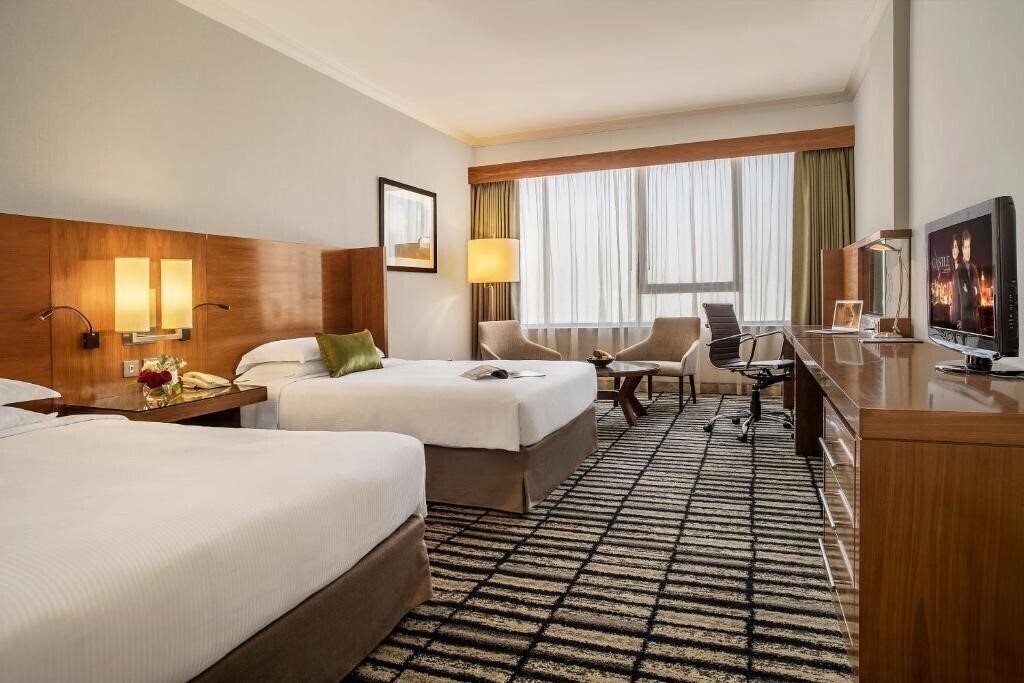 Фото Jumeira Rotana 4*