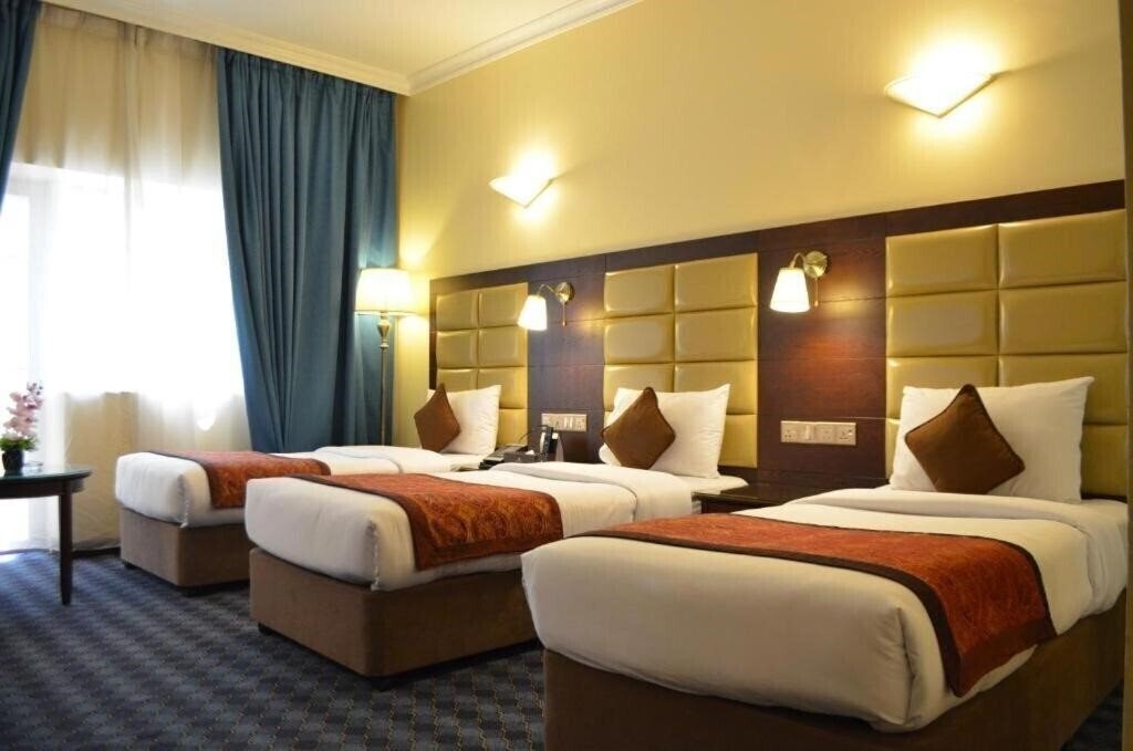 Фото Orchid Hotel 3*