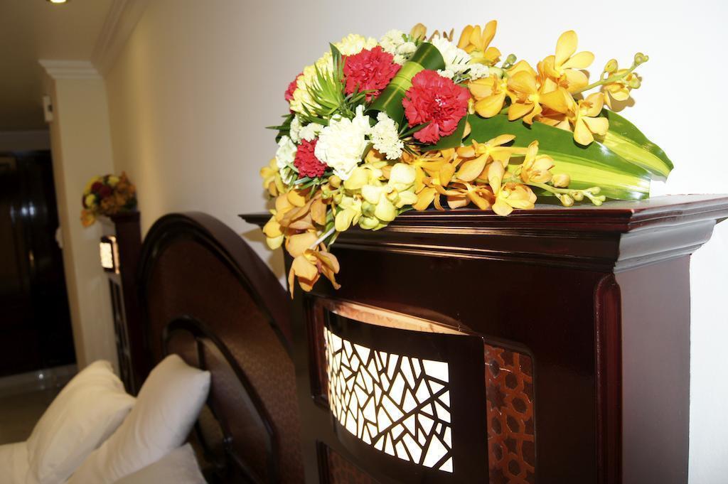 Фотографія New Penninsula Hotel 2*