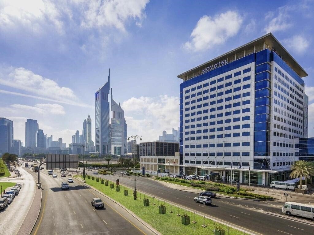 Готель Novotel World Trade Centre 4*