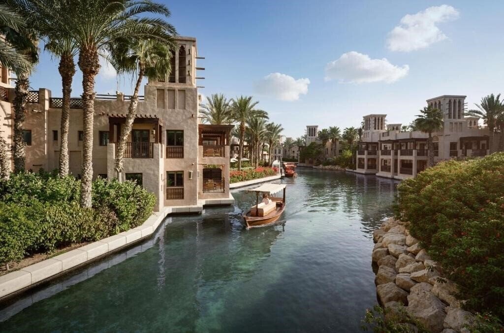 Готель Jumeirah Dar Al Masyaf 5*